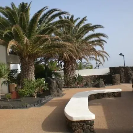 Lejlighed Schoene In Mit Grill- Garten Und Terrasse Und Neben Dem Str By Interhome